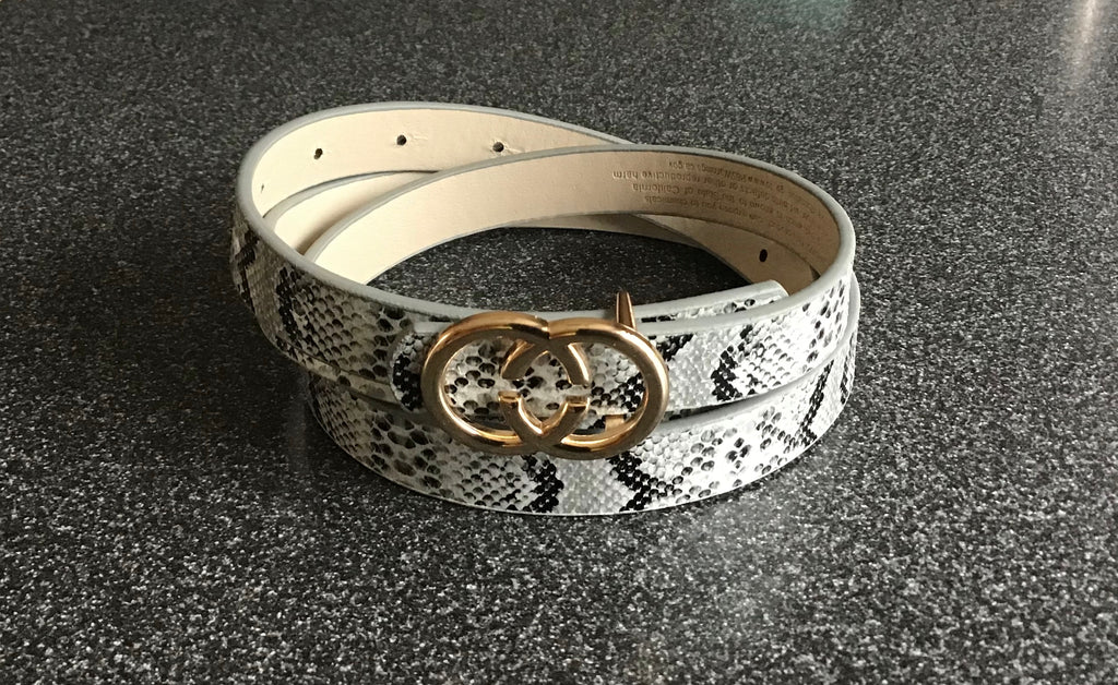 Cozy Snakeskin O Belt