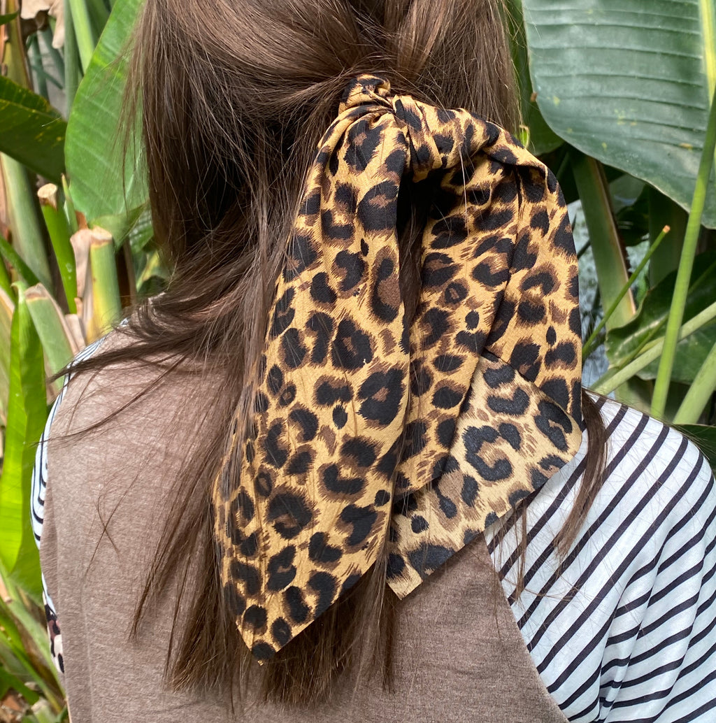 Cozy Leopard Print Hair Scarf - Scrunchie