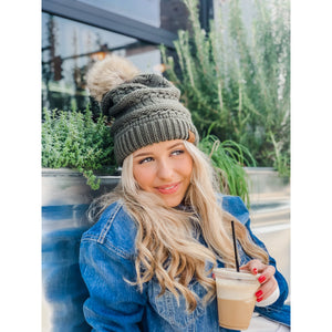 Cozy Whipstitch Knit Faux Fur Pom Beanie